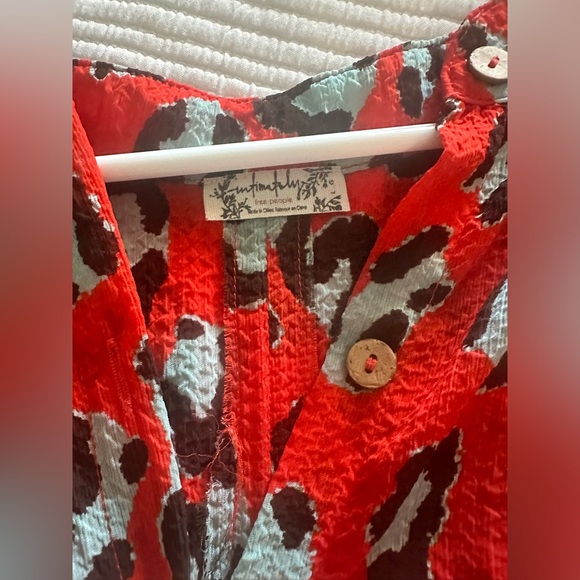 Free People Wake Up Shirt - Size Large - Picture 5 of 7